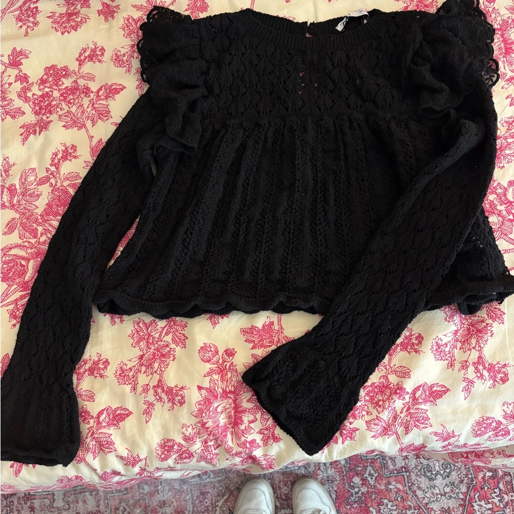 Elegant Zara Black Sweater Small Ruffle Details